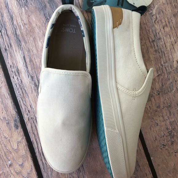 toms travel lite slip on